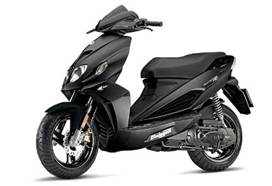 Malaguti F12 50 R Phantom LC | Vehicles | Scooter Center